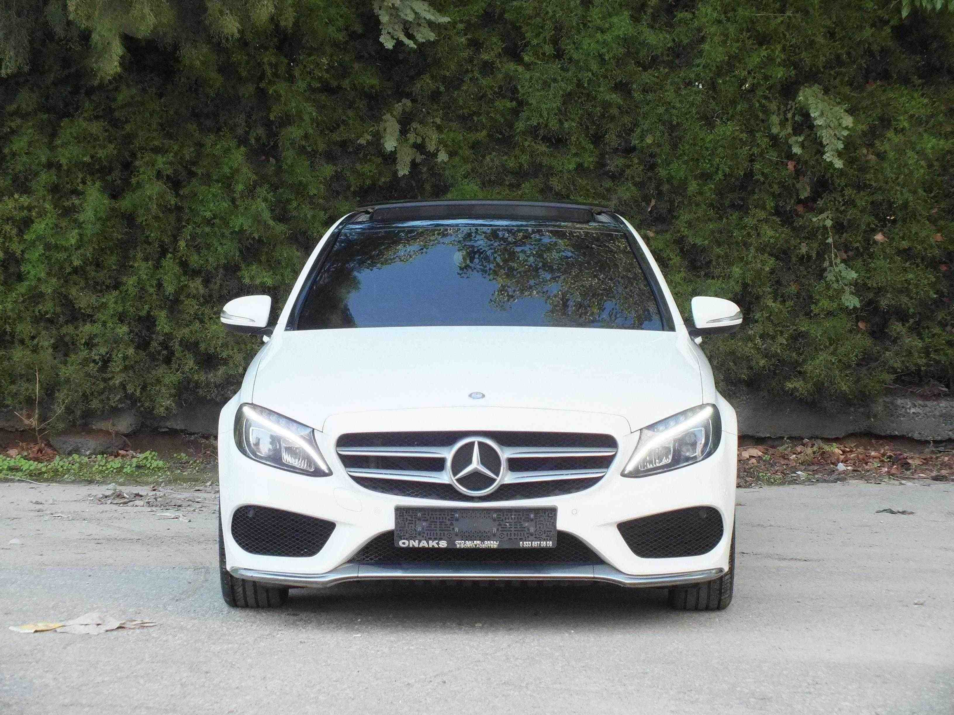 MERCEDES C220d AMG PREMIUM PLUS