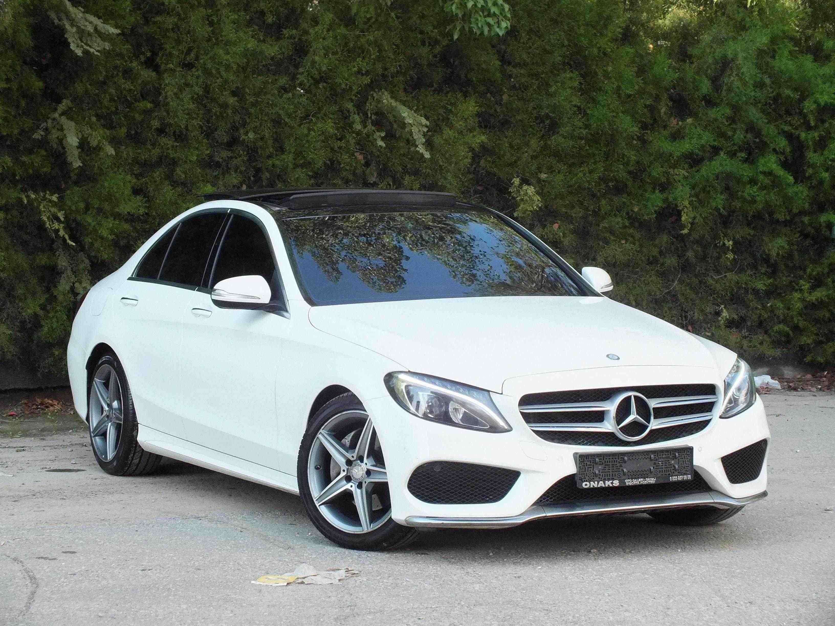 MERCEDES C220d AMG PREMIUM PLUS