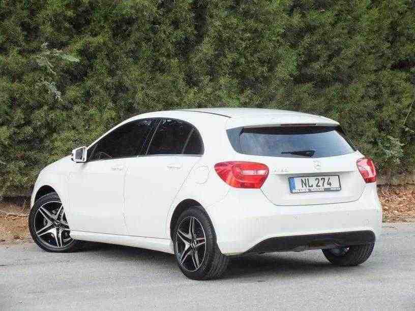 MERCEDES A180