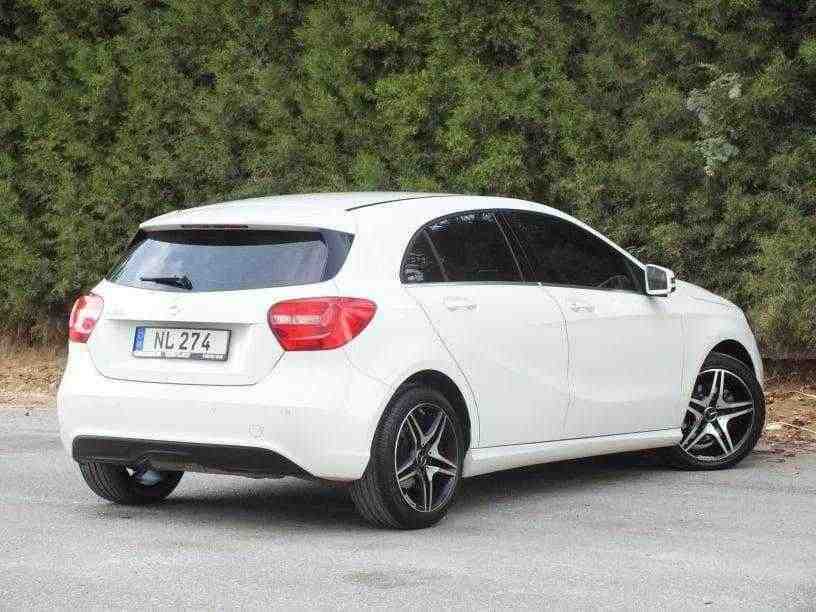 MERCEDES A180