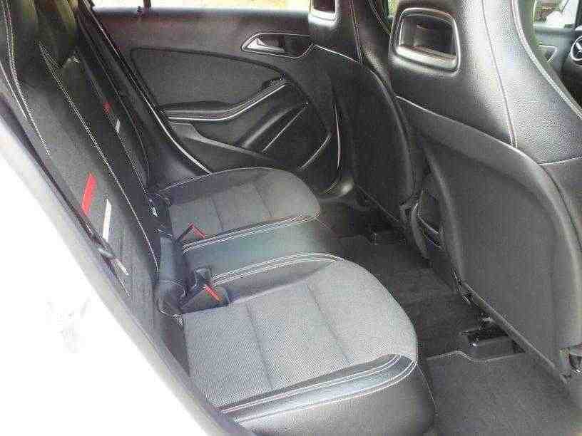 MERCEDES A180