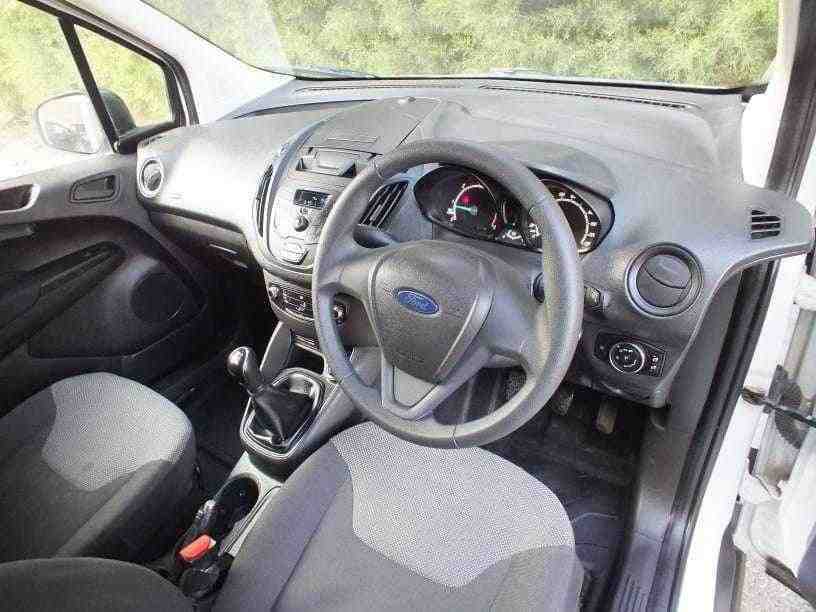 FORD COURIER