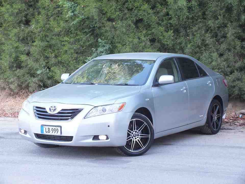 TOYOTA CAMRY