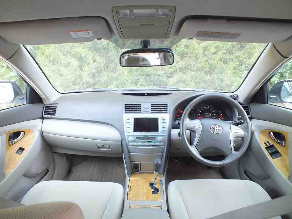 TOYOTA CAMRY
