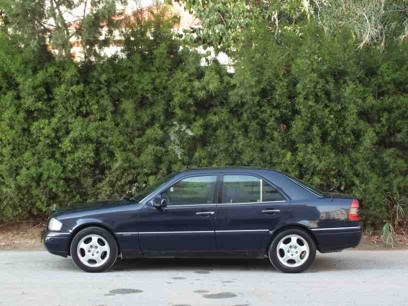 MERCEDES C180