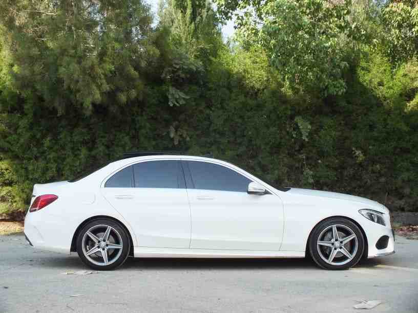 MERCEDES C220d AMG PREMIUM PLUS