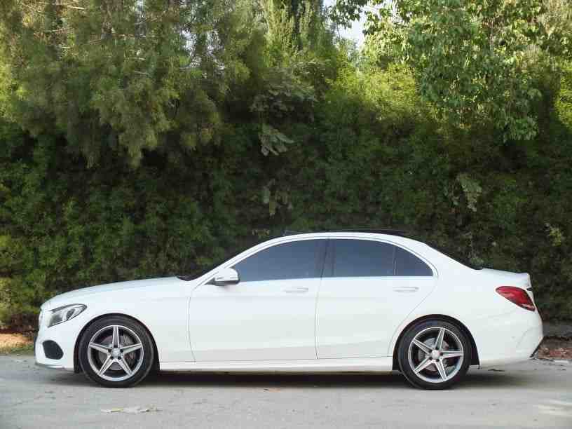 MERCEDES C220d AMG PREMIUM PLUS