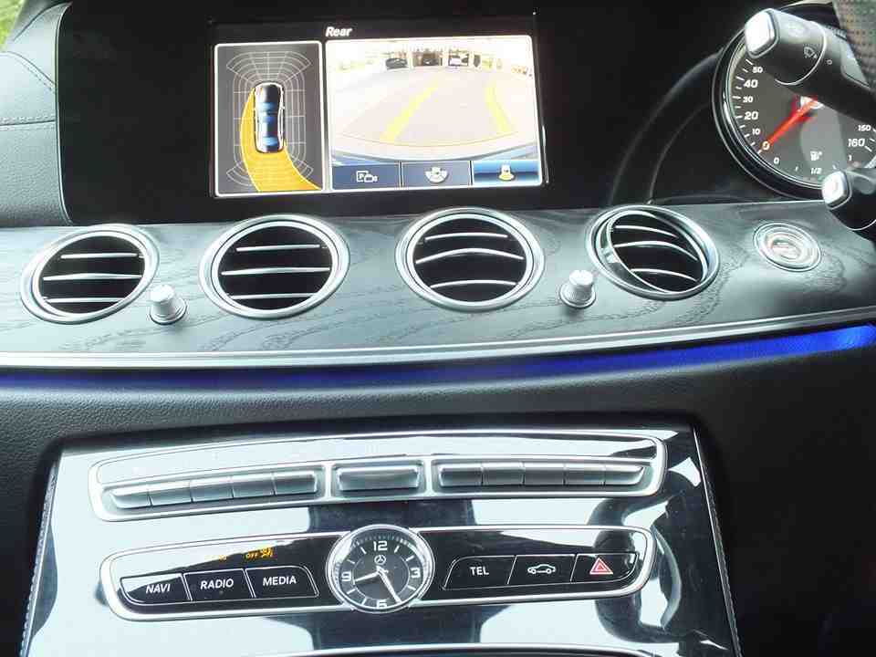  MERCEDES E220 CDI PREMIUM LINE 