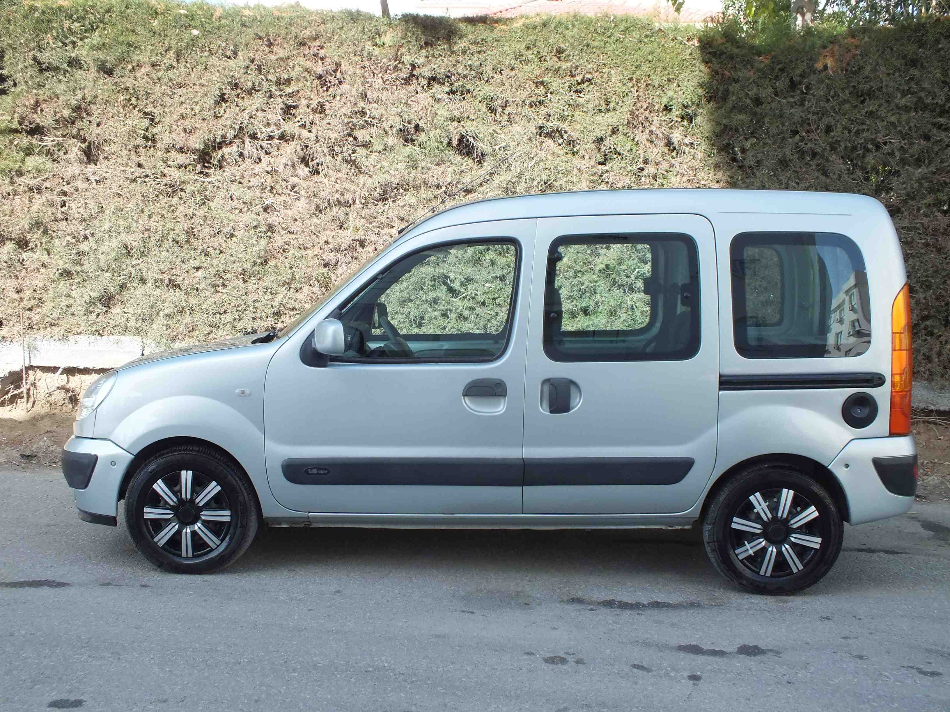 RENAULT Kango