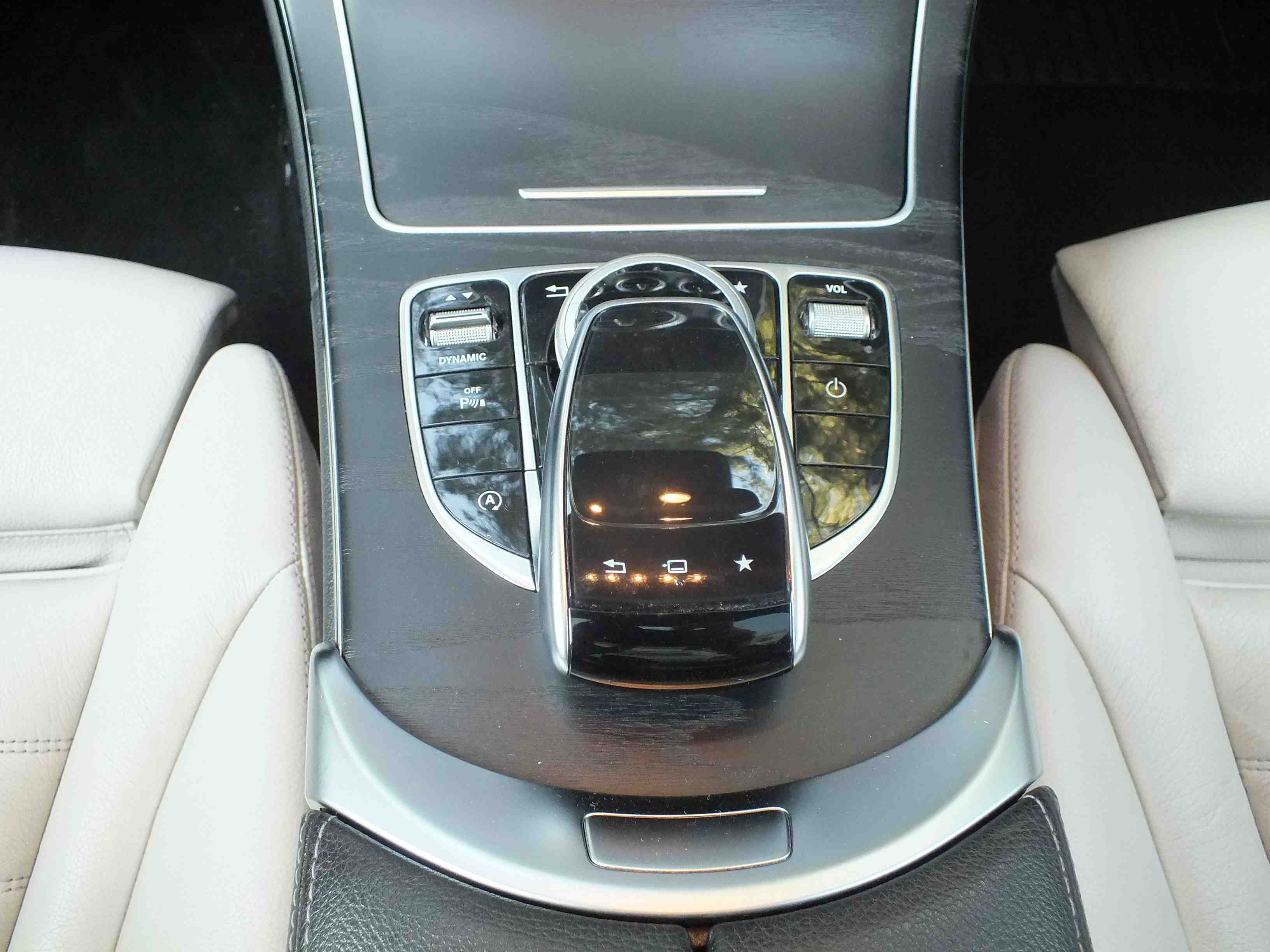 MERCEDES C250d AMG PREMIUM PLUS