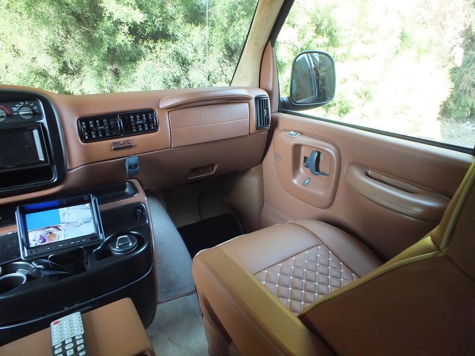  GMC SAVANA LUX VIP SALON