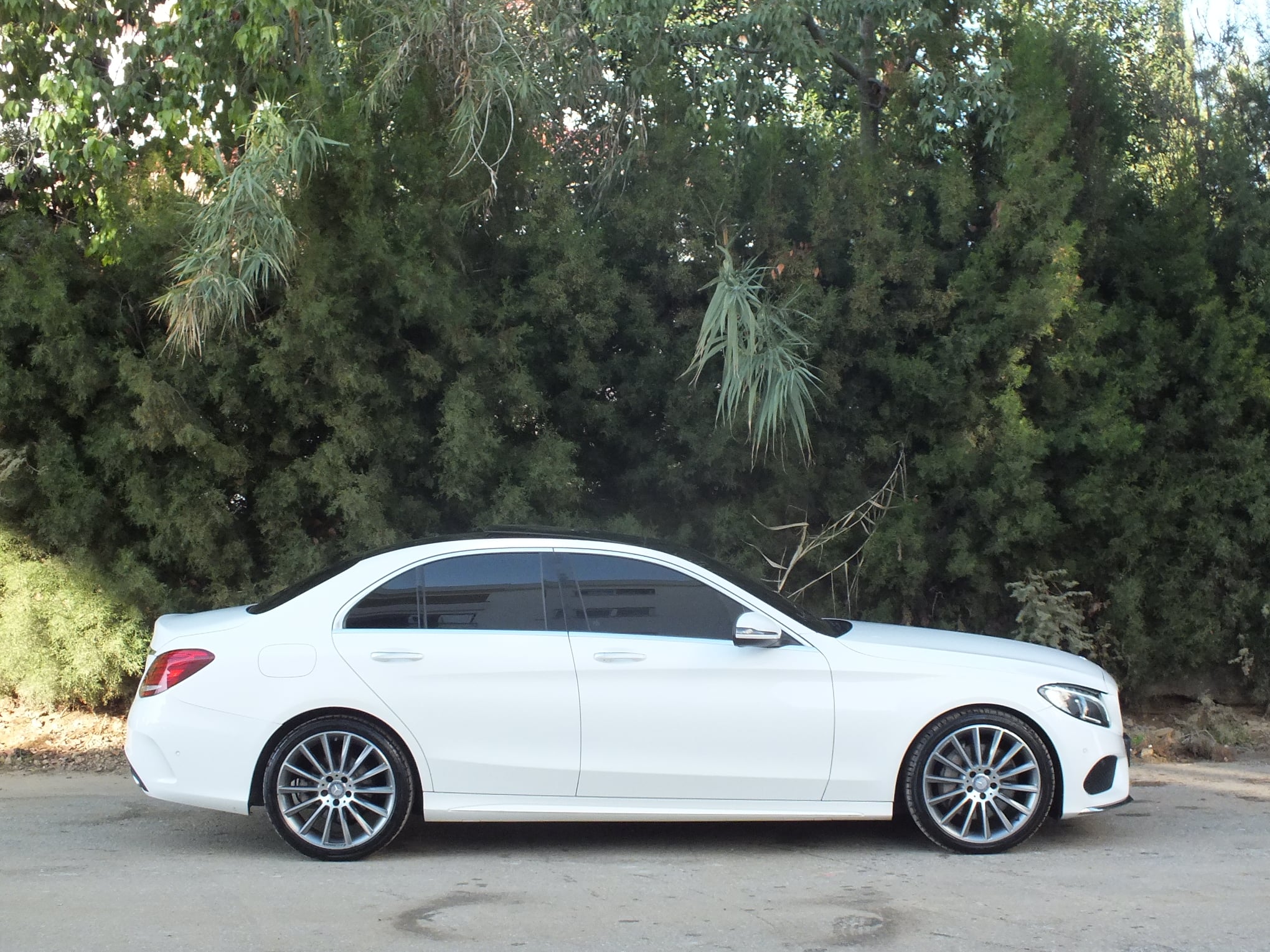 MERCEDES C300H AMG SPORT PLUS