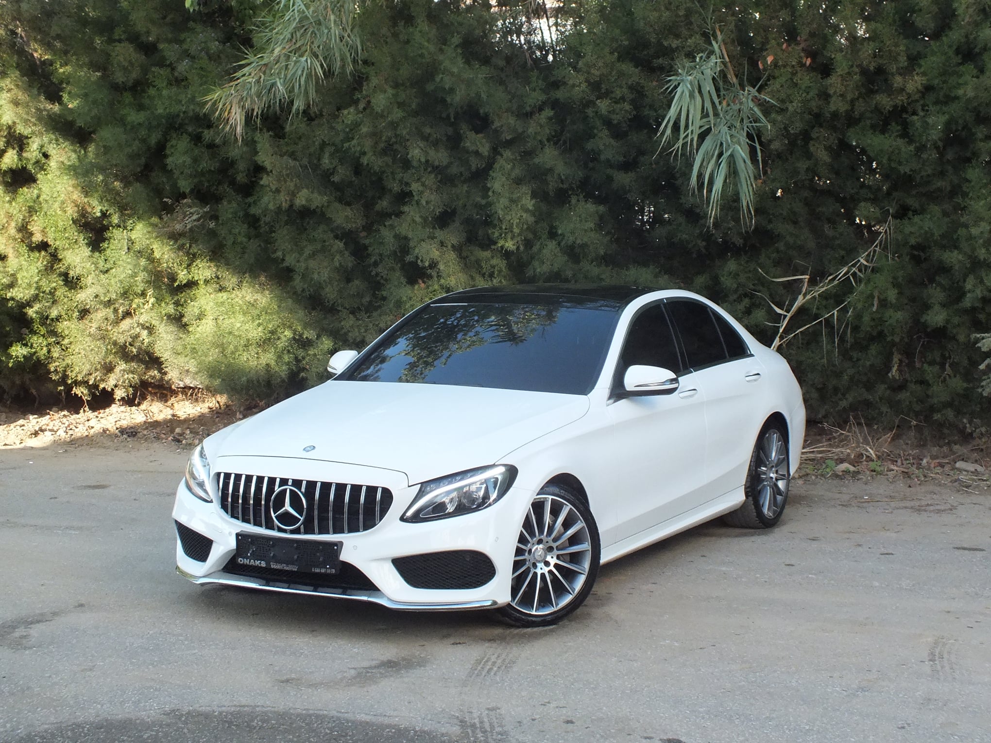 MERCEDES C300H AMG SPORT PLUS
