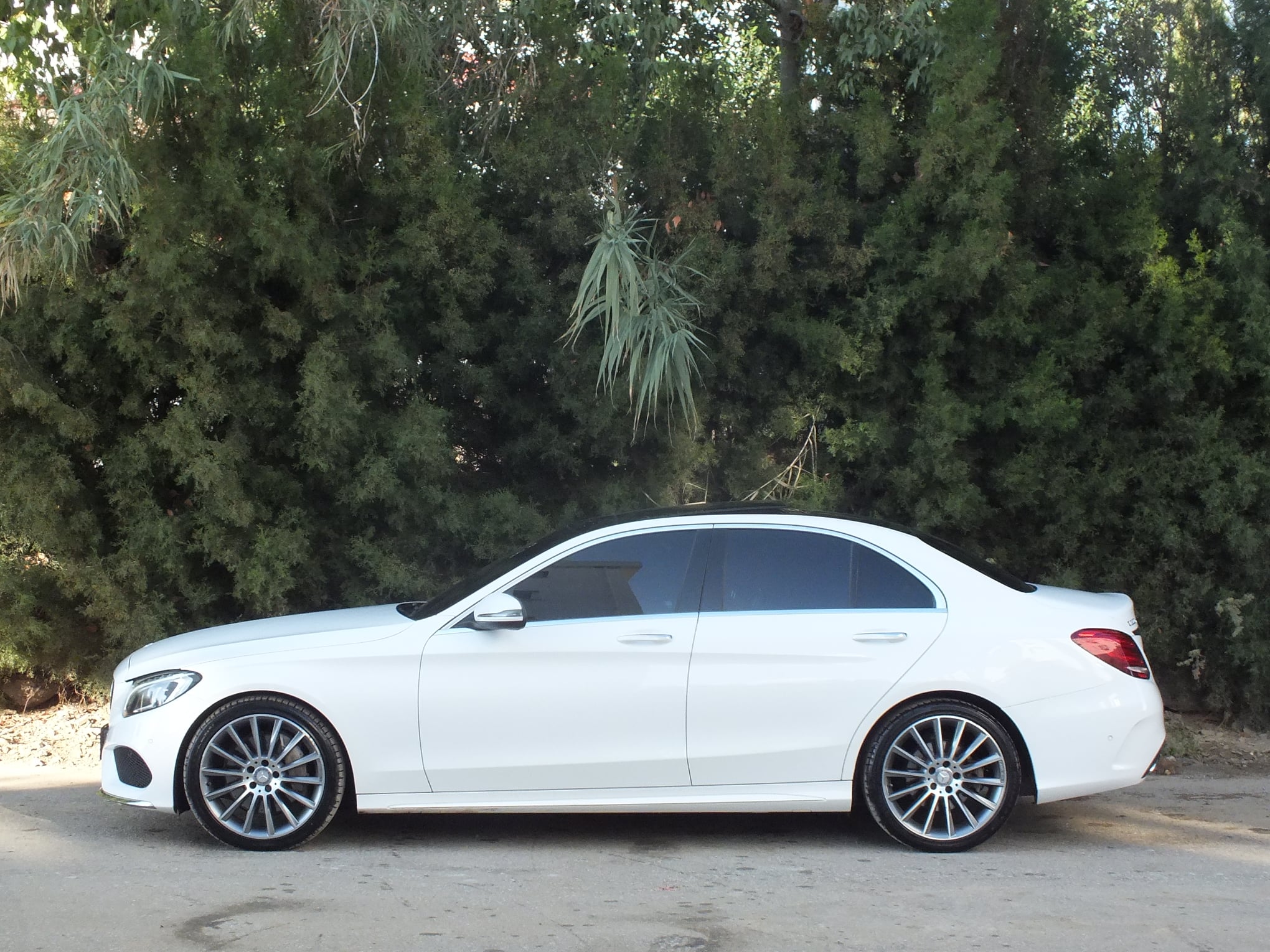 MERCEDES C300H AMG SPORT PLUS
