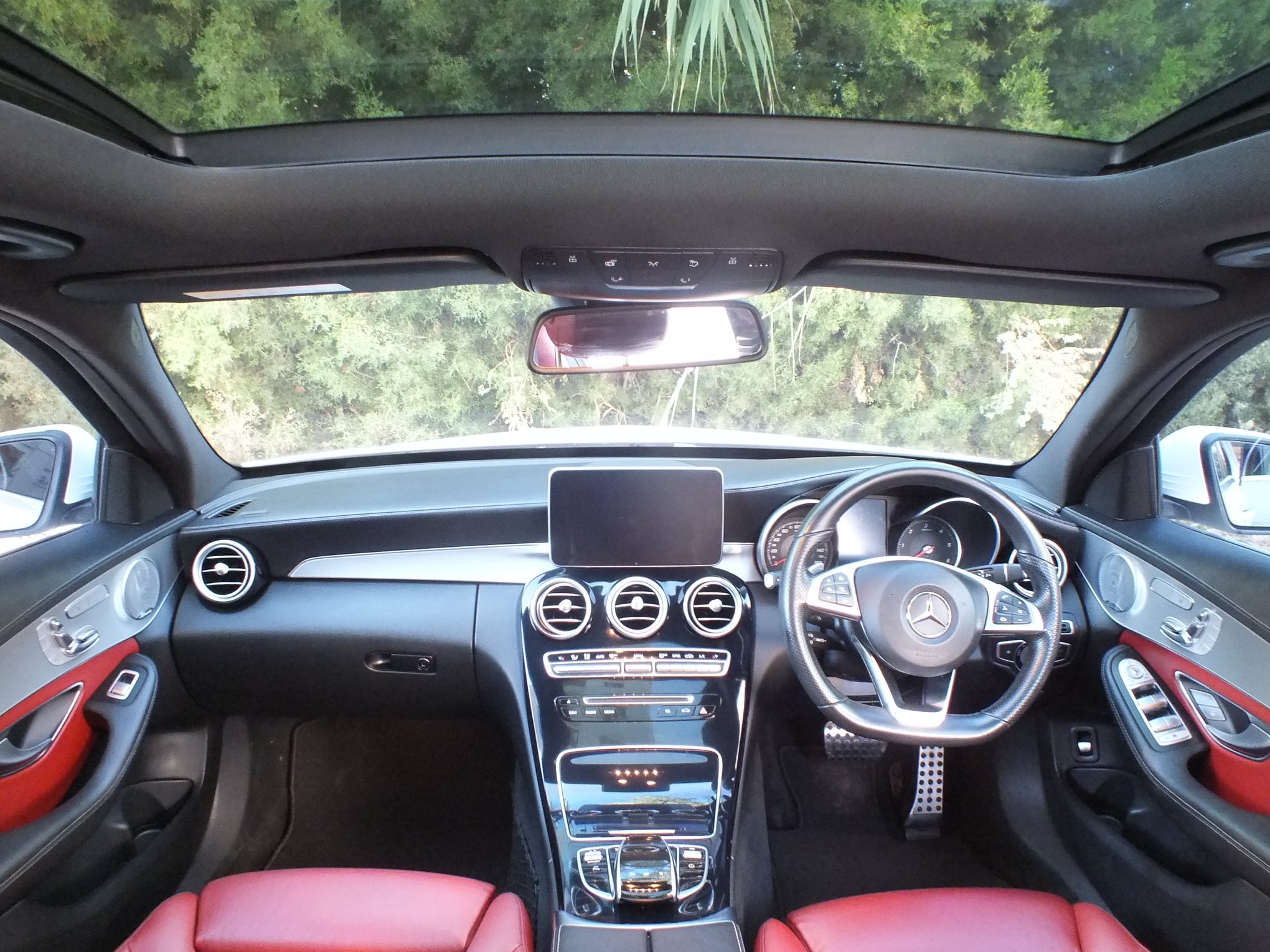 MERCEDES C300H AMG SPORT PLUS