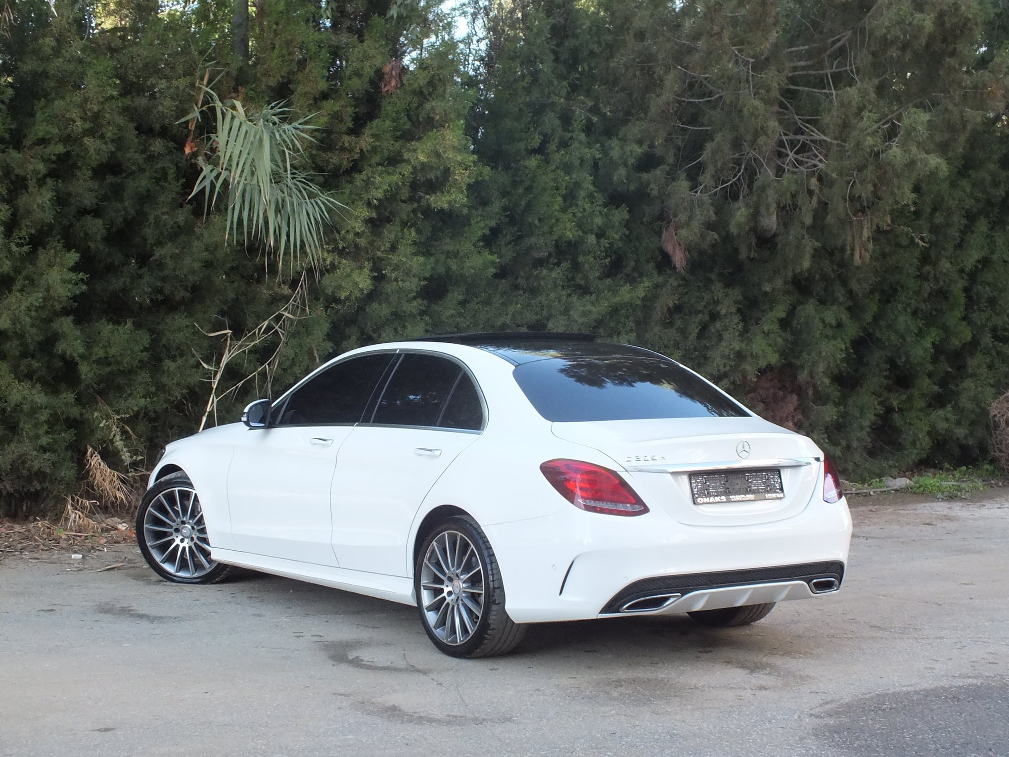 MERCEDES C300H AMG SPORT PLUS