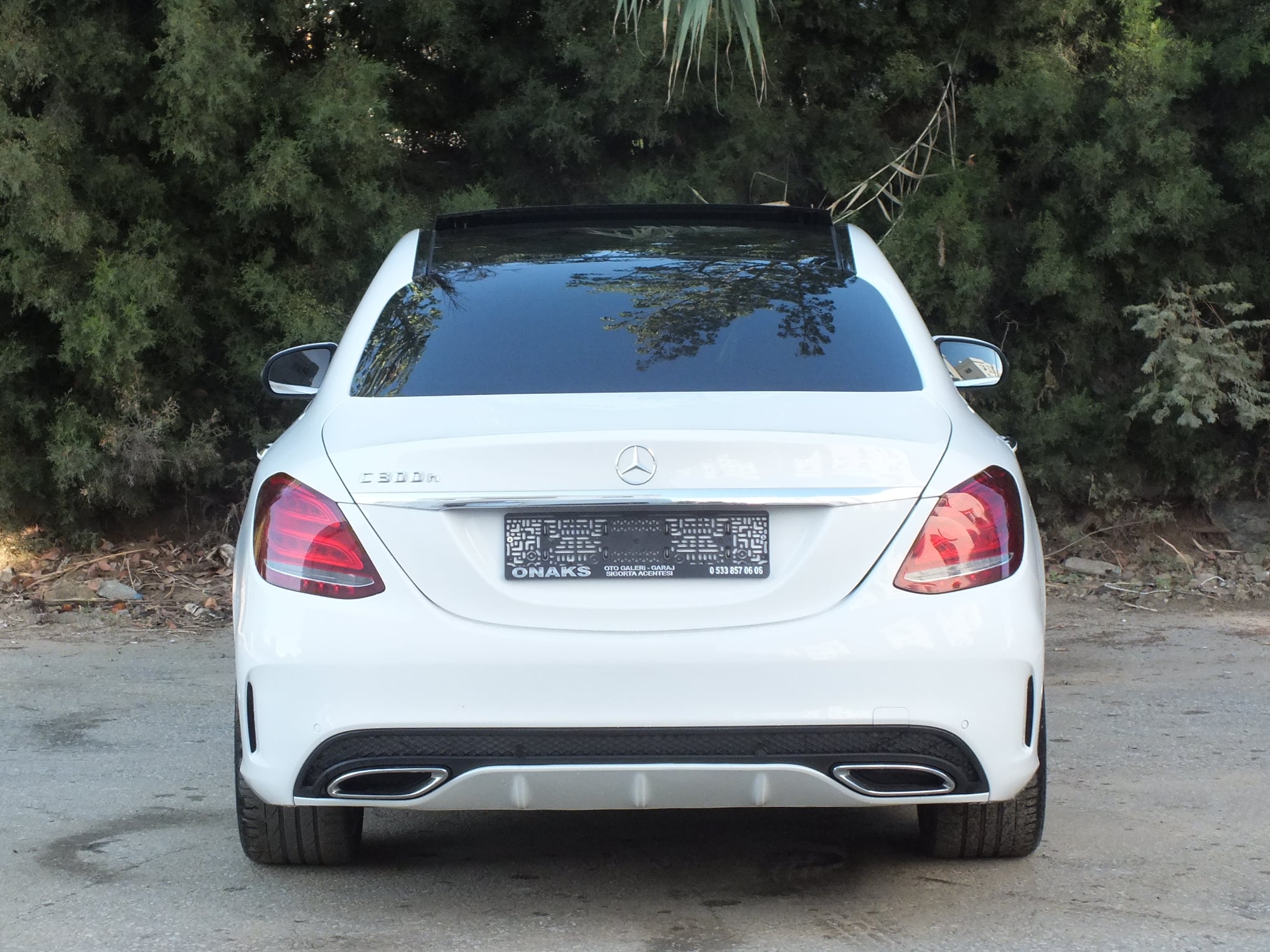 MERCEDES C300H AMG SPORT PLUS