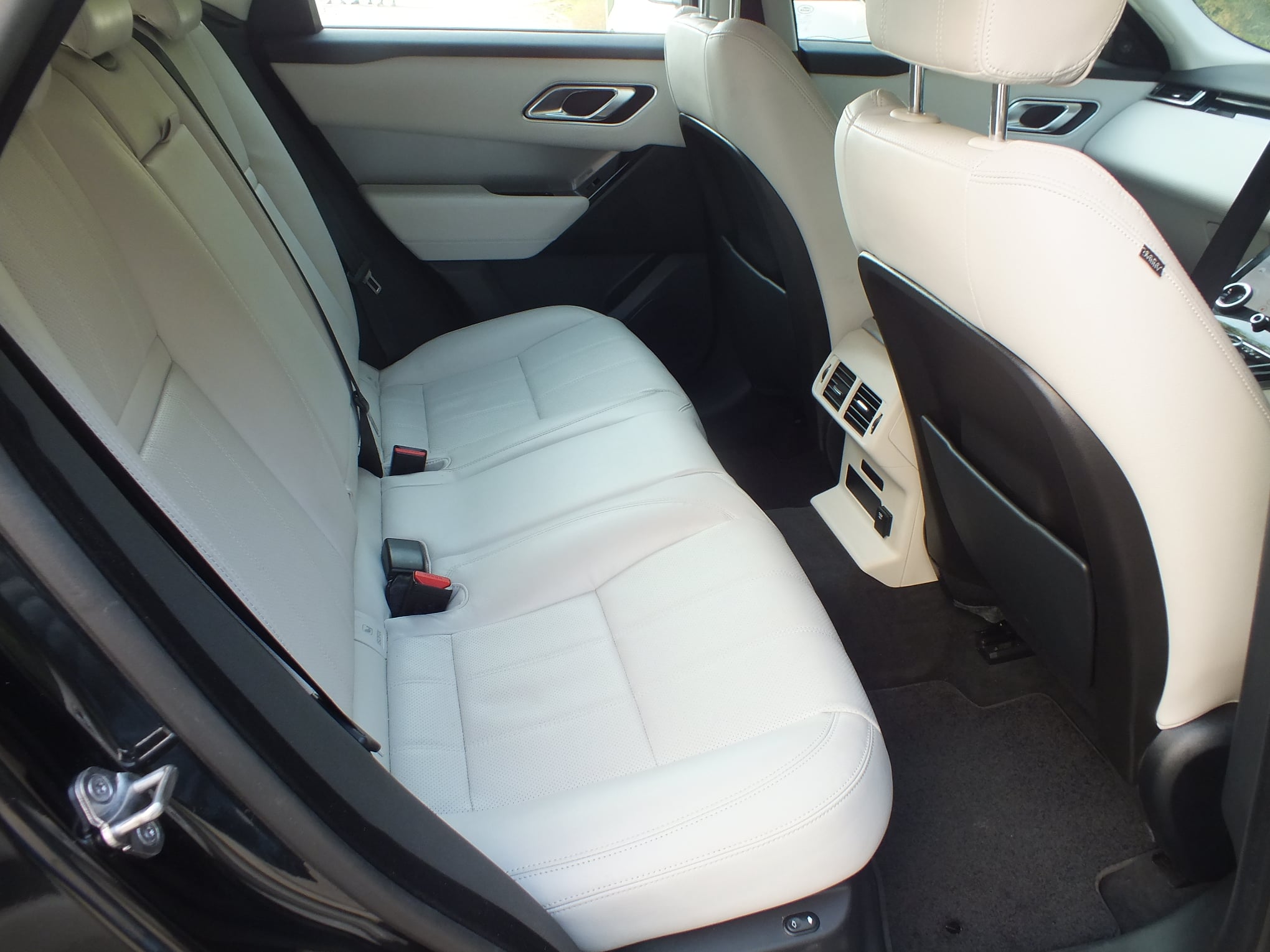 LAND ROVER RANGE ROVER VELAR 2.0D 240P 