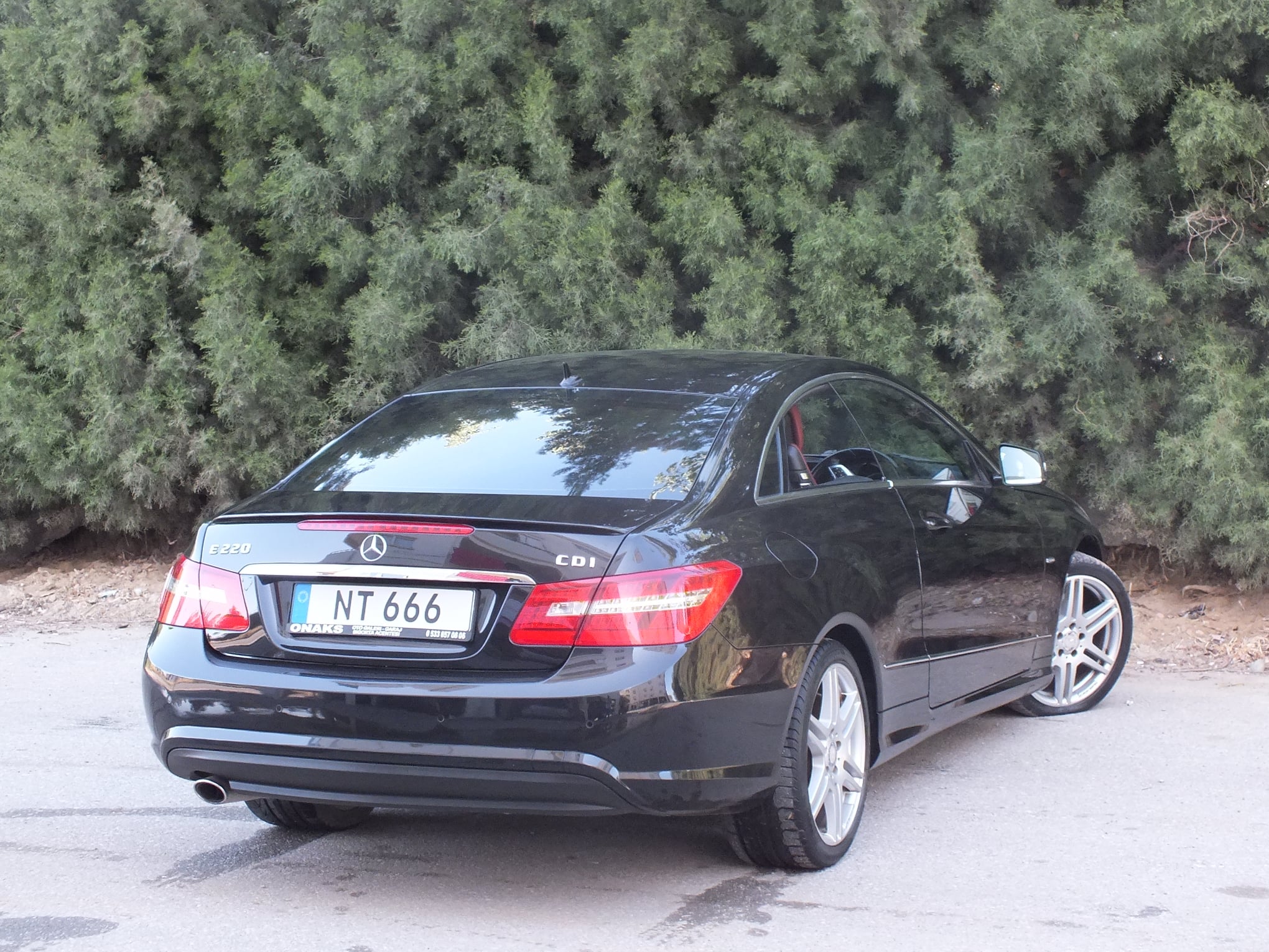 MERCEDES E220 CDI COUPE AVANGARDE 