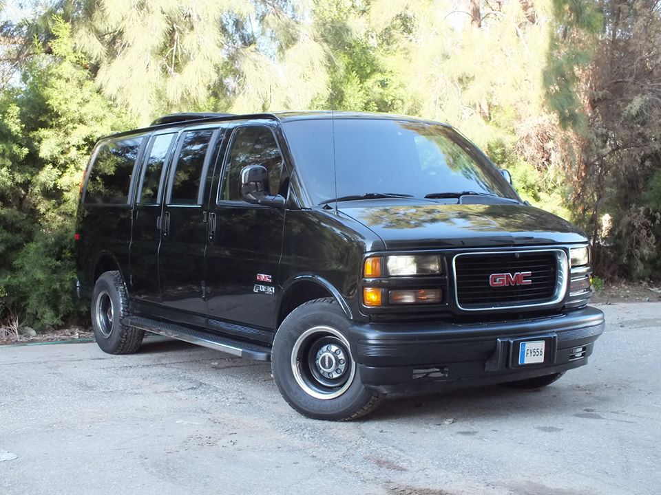  GMC SAVANA LUX VIP SALON
