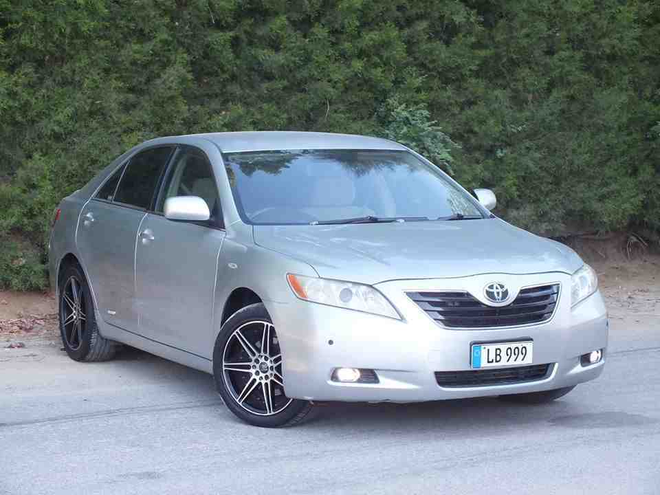 TOYOTA CAMRY