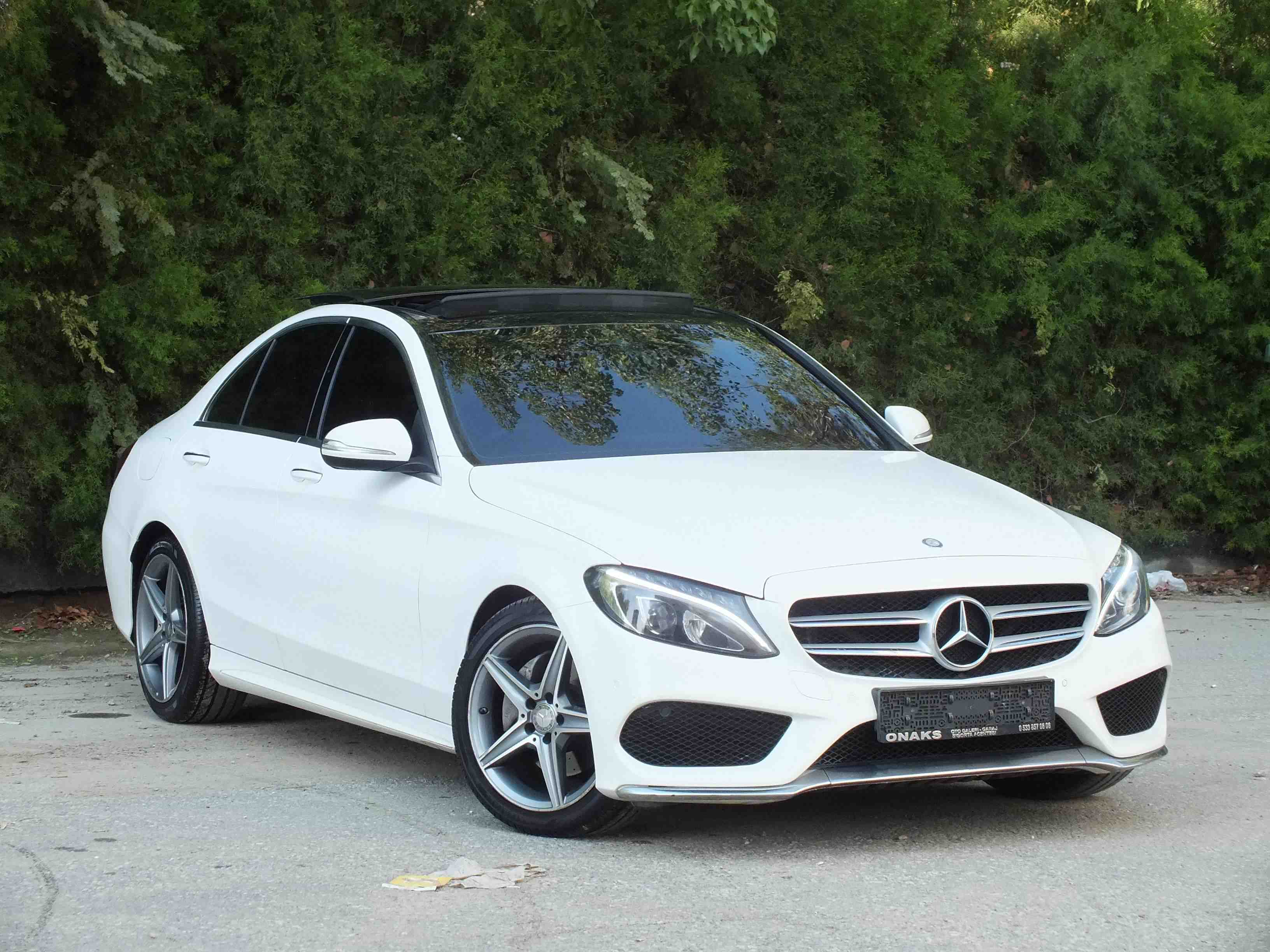 MERCEDES C220d AMG PREMIUM PLUS